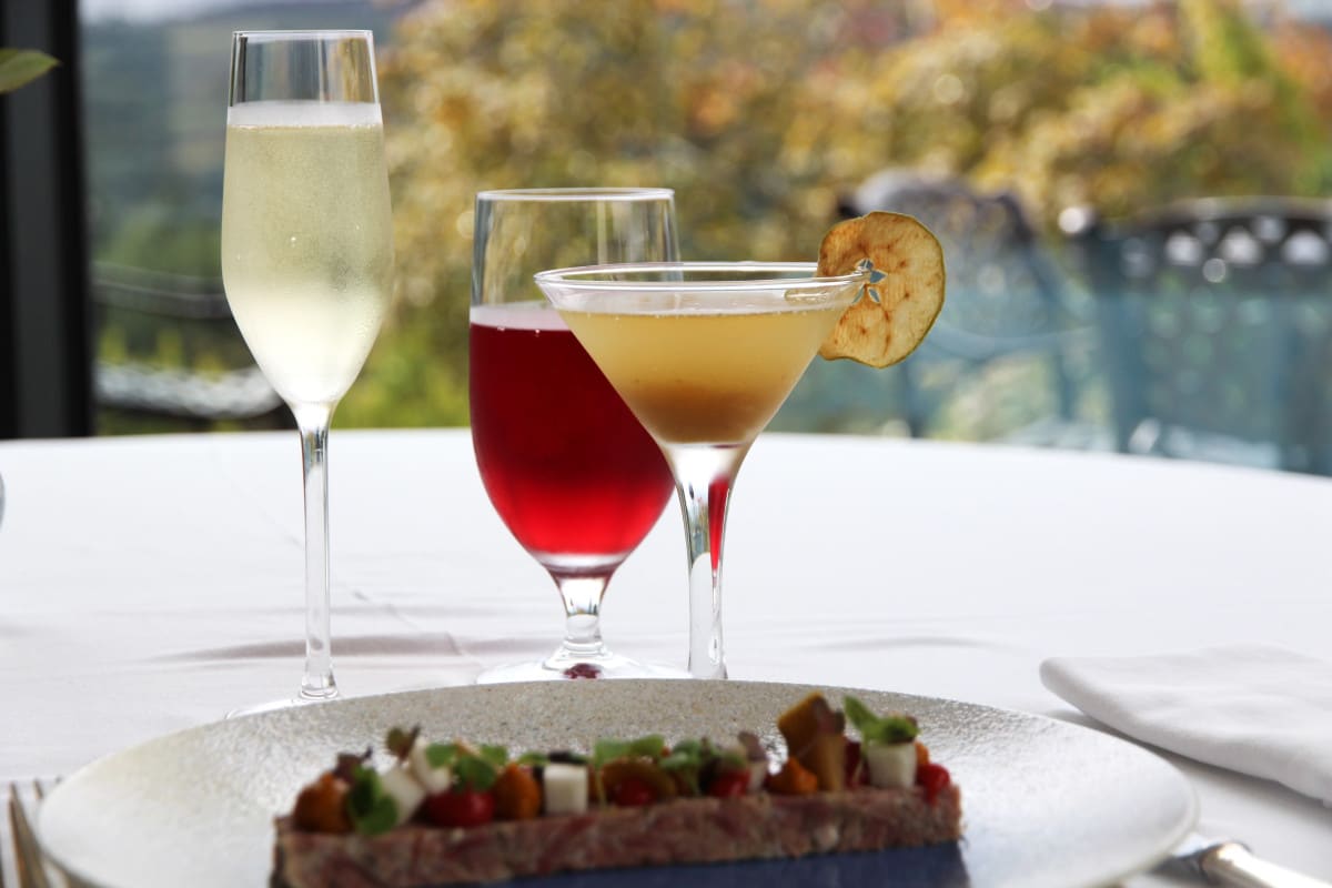 Complimentary fizz